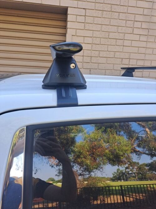 Mazda BT50 Dual Cab (no rails) 2020onwards Gen3 Yakima Jetstream Thru Silver Roof bars (2) (9813004/9813507/9813137) - Image 7