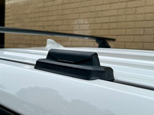 Toyota Landcruiser 300 Series without roof rails 2021 onwards Yakima Jetstream Silver 2 Roof bars (9813507/9813832/9813024) - Image 10