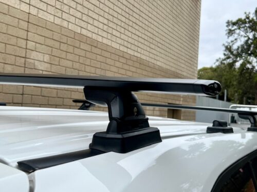 Toyota Landcruiser 300 Series without roof rails 2021 onwards Yakima Jetstream Silver 2 Roof bars (9813507/9813832/9813024) - Image 7