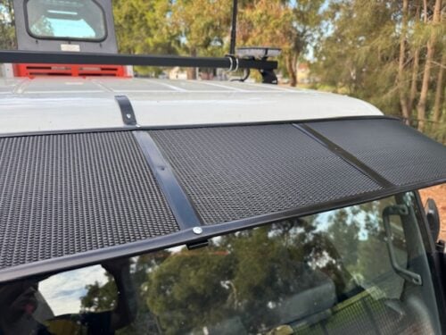 Mitsubishi/Fuso Canter 2006on Standard Cab Mesh Windscreen Sunvisor (Black) - Image 12