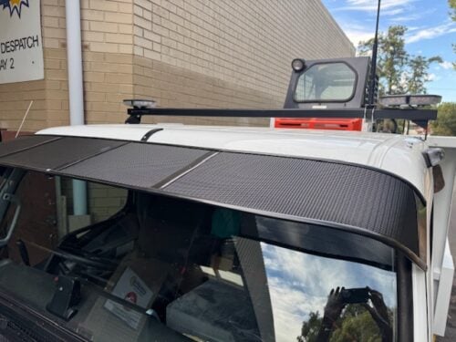 Mitsubishi/Fuso Canter 2006on Standard Cab Mesh Windscreen Sunvisor (Black) - Image 11