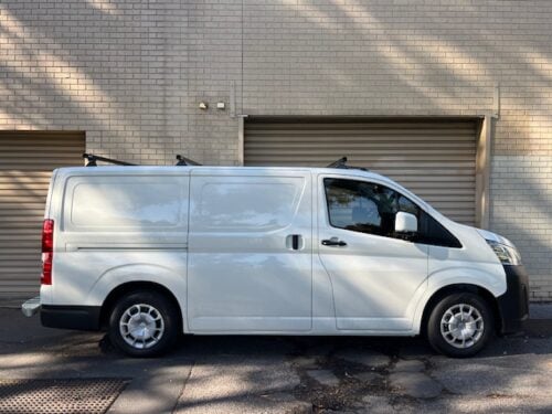Toyota Hiace LWB/SLWB Gen6 2019on Rhino-Rack Heavy Duty Bars with Steel Legs (3 Bars) (Copy) - Image 4