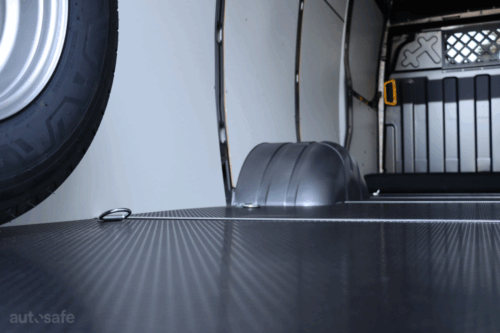 Volkswagen Crafter (2018 Onwards) MWB FWD Dual Van Floor - Image 4