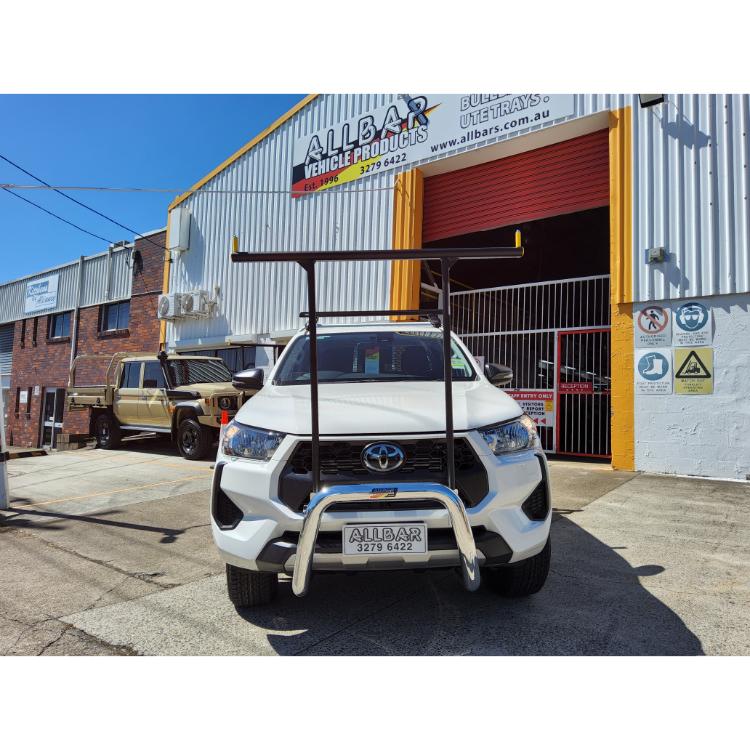 sr_hilux_nudgebar_hrack.jpg