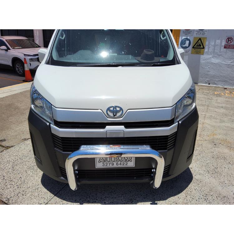 32._Polished_Nudgebar_suitable_for_use_with_2022_Toyota_Hiace.jpg