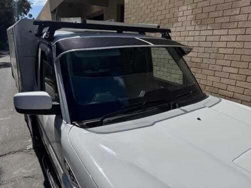 Mahindra Pik-Up 2012 onwards Mesh Windscreen Sunvisor - Image 3