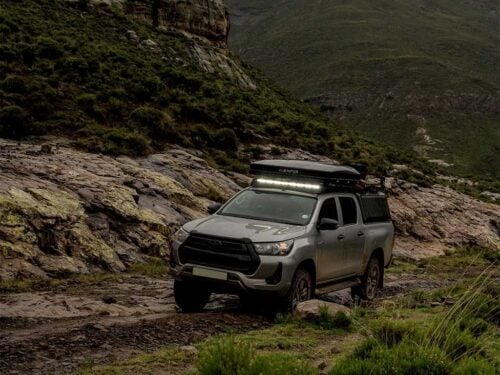 Toyota Hilux (2016-Current) Slimsport Roof Rack Kit Light Bar Ready (KSTH004T) - Image 6