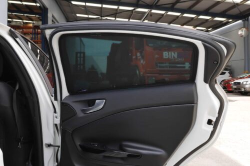 Alfa Romeo Giulietta Car Rear Window Shades (940; 2011-2020) - Image 3