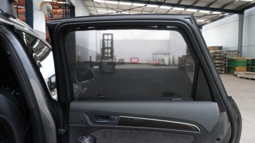 Audi Q5 1st Generation Car Rear Window Shades (2008-2017)* - Image 3