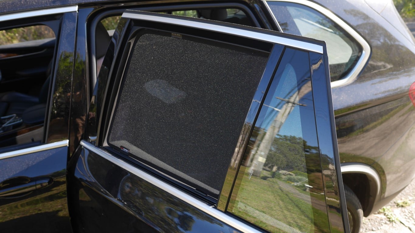 X5 Rear Window BMW X5 3rd Generation Car Rear Window Snap Shades (F15/F85; 2013-2018 ...