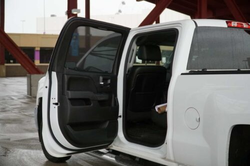 Chevrolet Silverado Crew Cab 1500/2500 3rd Generation | GMC Sierra Crew Cab 1500/2500 4th Generation Car Rear Window Shades (K2XX; 2013-2018) - Image 5