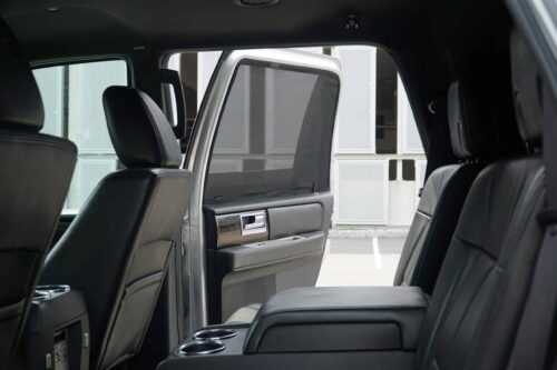 Ford Expedition | Lincoln Navigator 3rd Generation Car Rear Window Shades (U324; 2007-2017) - Image 5