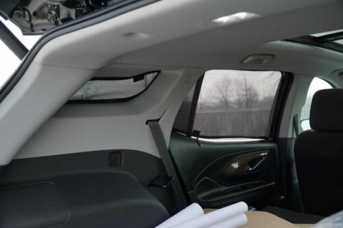 GMC Terrain 2nd Generation Car Rear Window Shades (2018-2024)* - Image 3
