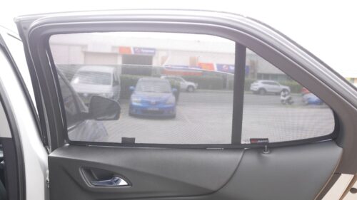 Holden Equinox | Chevrolet Equinox 3rd Generation Car Rear Window Shades (2017-2024)* - Image 4