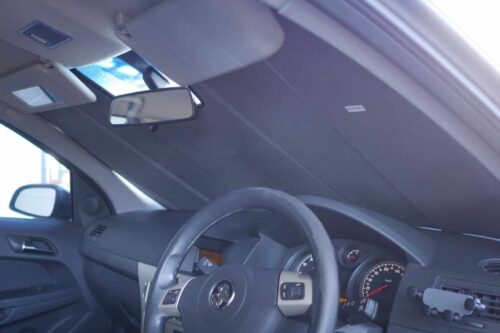Holden Astra Hatchback/Wagon 5th Generation Front Windscreen Sun Shade (AH; 2004-2009) - Image 3