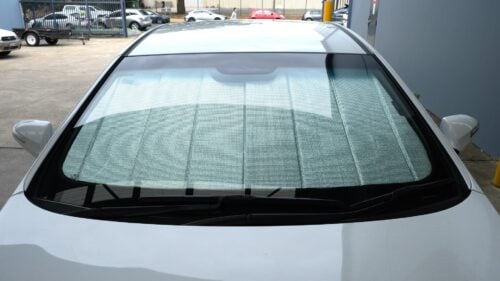 Hyundai i40 Sedan/Wagon Front Windscreen Sun Shade (2011-2019) - Image 2