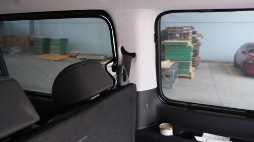 Hyundai Staria Car Rear Window Shades (Without Built-in Shades) (US4; 2021-Present) - Image 3