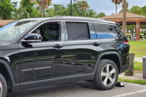 Jeep Grand Cherokee L 5th Generation Car Rear Window Shades (Without Built-in Shades) (WL75; 2021-Present)* - Image 4