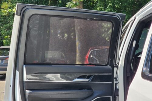 Jeep Wagoneer/Grand Wagoneer 4th Generation Car Rear Window Shades (WS; 2022-Present)* - Image 2