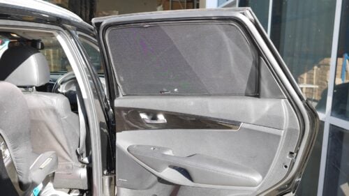 KIA Sorento 3rd Generation Car Rear Window Shades (UM; 2015-2020) - Image 3