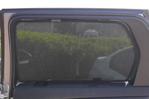 Land Rover Discovery Sport Car Rear Window Shades (2014-Present)* - Image 3