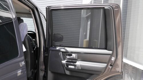 Land Rover Discovery 4 Car Rear Window Shades (2009-2017)* - Image 5