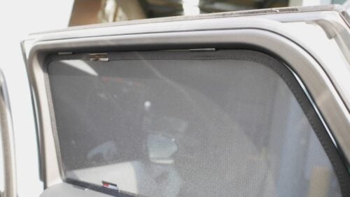 Land Rover Range Rover Evoque 1st Generation Car Rear Window Shades (L538; 2010-2018)* - Image 5
