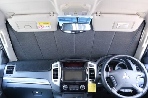 Mitsubishi Pajero/Montero/Shogun 4th Generation Front Windscreen Sun Shade (V80; 2007-2021) - Image 3