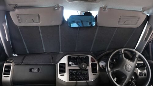 Mitsubishi Pajero 3rd Generation Front Windscreen Sun Shade (V60-/NM- NP; 1999-2007) - Image 3