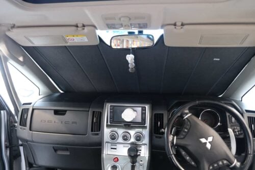 Mitsubishi Delica 5th Generation Front Windscreen Sun Shade (D:5; 2007-Present) - Image 3