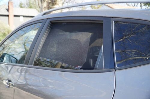 Nissan Rogue 1st Generation Car Rear Window Shades (2008-2015) - Image 5
