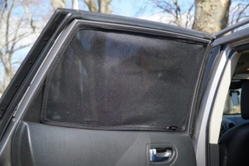Nissan Rogue 1st Generation Car Rear Window Shades (2008-2015) - Image 3