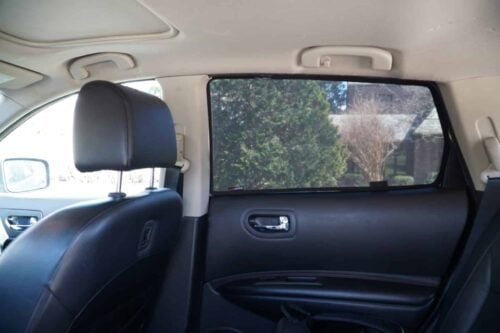 Nissan Rogue 1st Generation Car Rear Window Shades (2008-2015) - Image 4