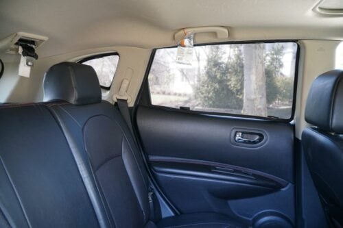 Nissan Rogue 1st Generation Car Rear Window Shades (2008-2015) - Image 2