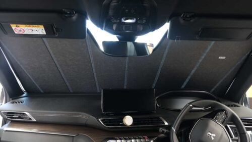 Peugeot 3008 2nd Generation Front Windscreen Sun Shade (P84; 2016-2023) - Image 3