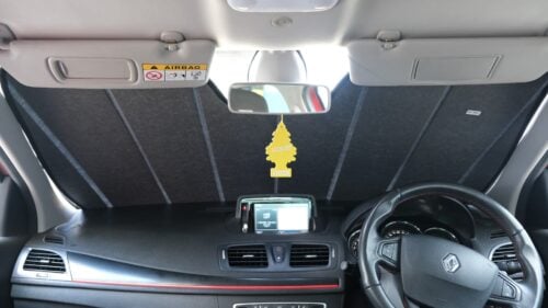 Renault Megane Hatchback/Wagon 3rd Generation Front Windscreen Sun Shade (2008-2017) - Image 3