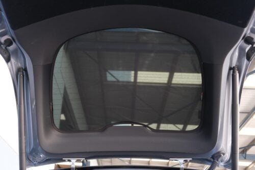 Tesla Model Y (Facelift) Rear Windscreen Shade (2025-Present) - Image 4