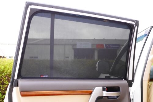 Toyota LandCruiser 200 Series | Lexus LX Car Rear Window Shades (J200; 2007-2021) - Image 2