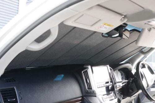 Toyota LandCruiser 200 Series | Lexus LX Front Windscreen Sun Shade (J200; 2007-2021) - Image 3