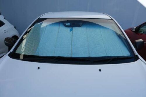 Toyota Camry | Daihatsu Altis Front Windscreen Sun Shade (XV30; 2001-2006) - Image 4
