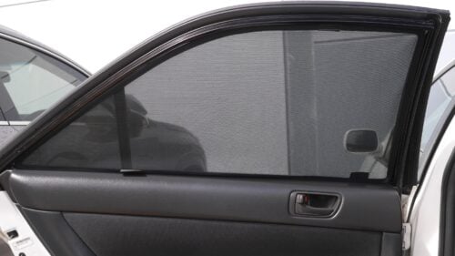 Toyota Camry | Daihatsu Altis Car Rear Window Shades (XV30; 2001-2006) - Image 2