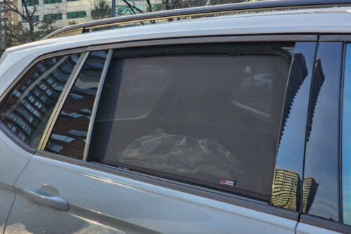 Volkswagen Tiguan Allspace/Tiguan L 2nd Generation Car Rear Window Shades (AD/BW; 2018-2024) - Image 5