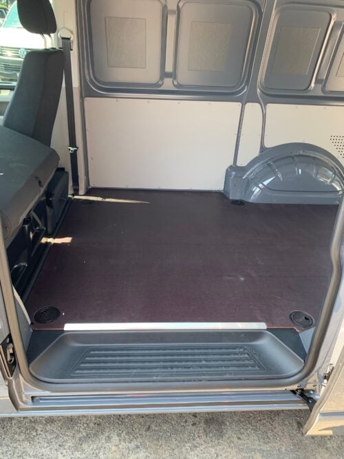 Transporter FLOOR with integrated edge protection - Image 2
