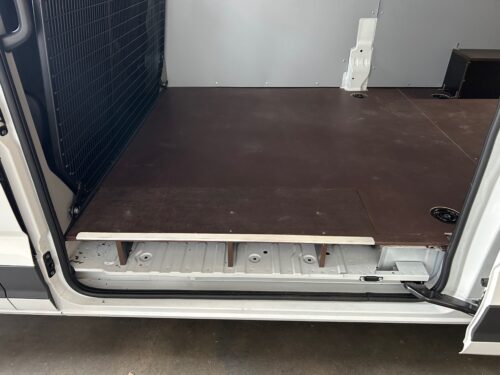 LDV Deliver 9 Floor for MWB and LWB - Image 3