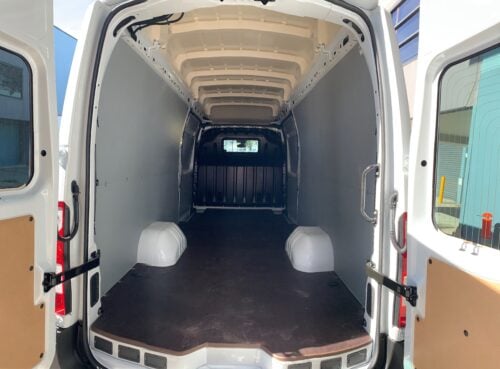 Renault Master X62 (Extra Long Wheel Base LH s/door) - Floor