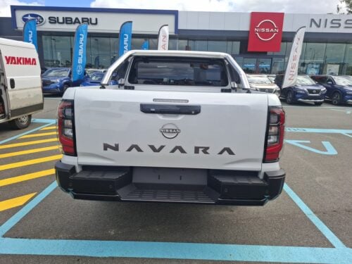Nissan Navara D27 Dual Cab 4dr 2026-2026 | TrimHD Crossbar With Aero TrimHD Mount