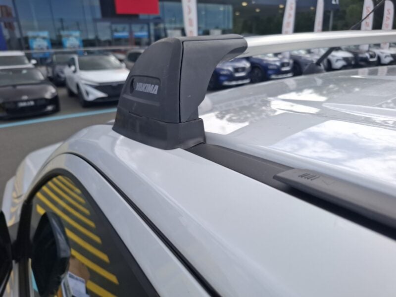Nissan Navara D27 Dual Cab 4dr 2026-2026 | TrimHD Crossbar With Aero TrimHD Mount