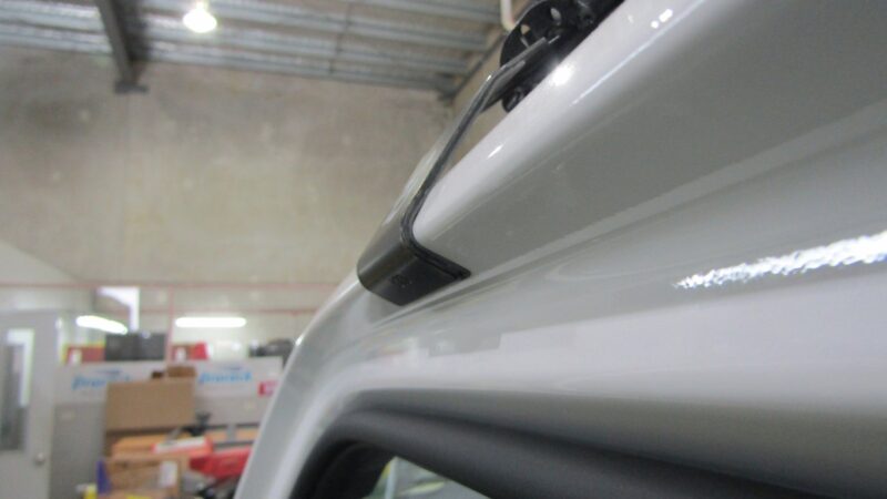 Kia Tasman 4dr 2025-2026 | JetStream Crossbar With BaseLine Mount
